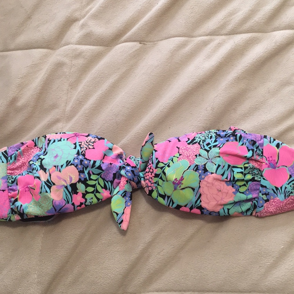 Swimsuit top